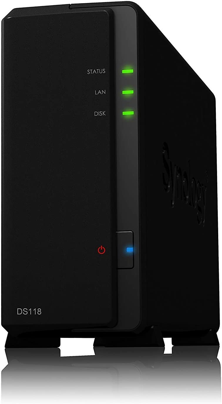 Synology Disk Station DS118 NVR NAS 15 canali per telecamere IP con due licenze incluse Quad Core 1.4 GHz, DDR4 1GB, 1 X 3,5??? o 2,5??? SATA III/II
