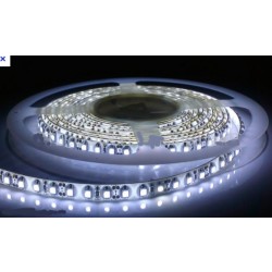 Striscia LED a 60 Lunga 5 metri colore bianco freddo Resistente alle intemperie con biadesivo incorporato