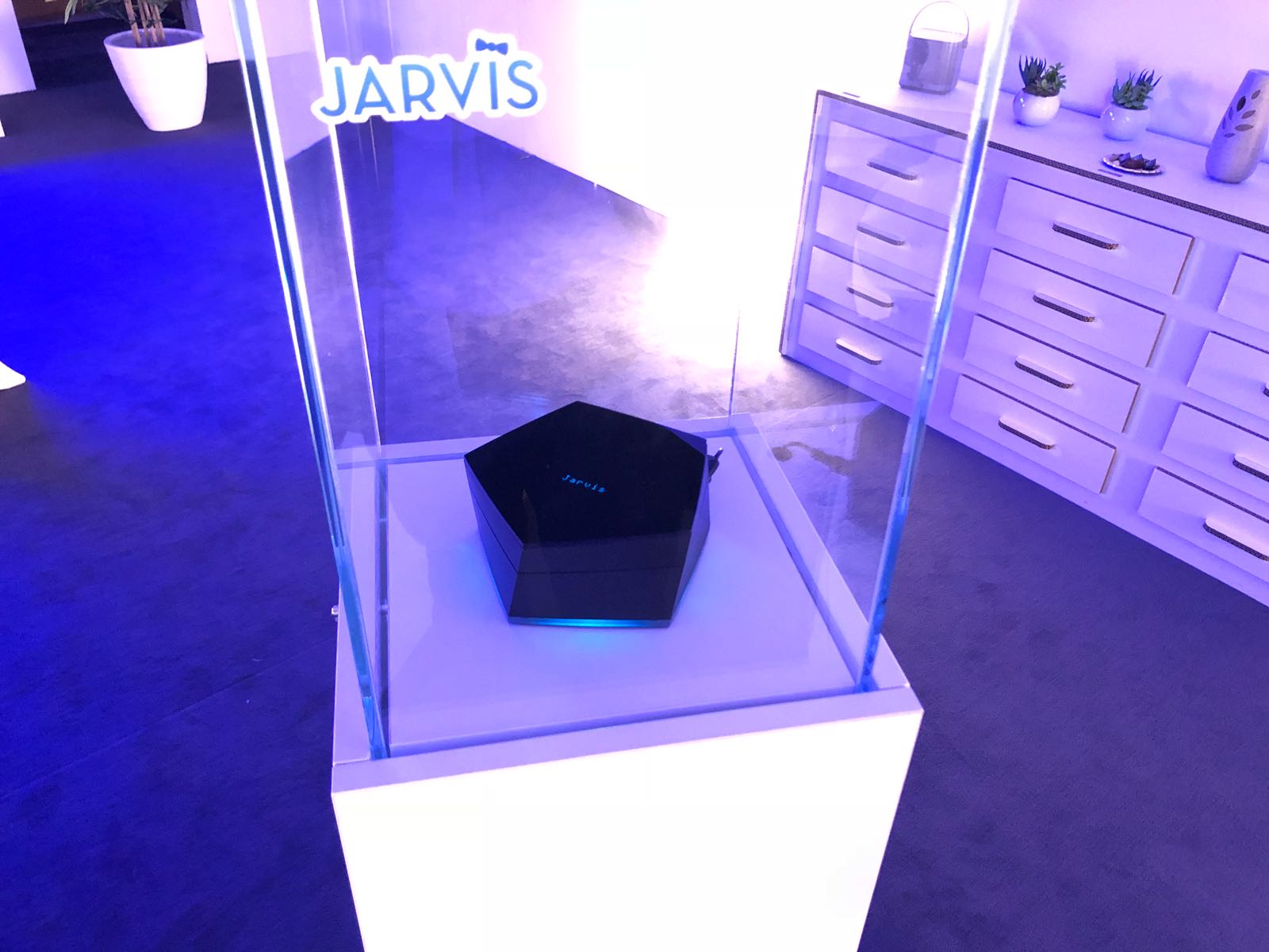 Intelligenza Artificiale Jarvis IOOOTA sfida Google Home , Amazon Alexa e HomePod